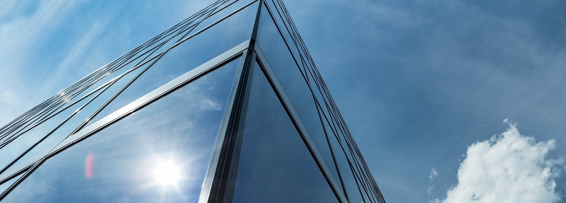 HAN Gebäudereinigung in Hamburg – Ihr Partner für Gewerbe- und Industriereinigung | Reinigungsleistungen: Unterhaltsreinigung, Grundreinigung, Baureinigung, Büroreinigung, Industriereinigung, Praxisreinigung Glasreinigung Polsterreinigung Teppichreinigung